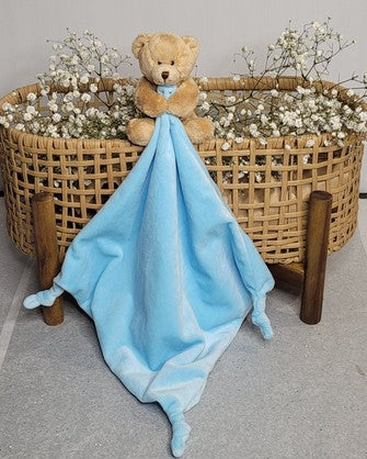 Petite Vous | Bailey the Bear Comfort Blanket